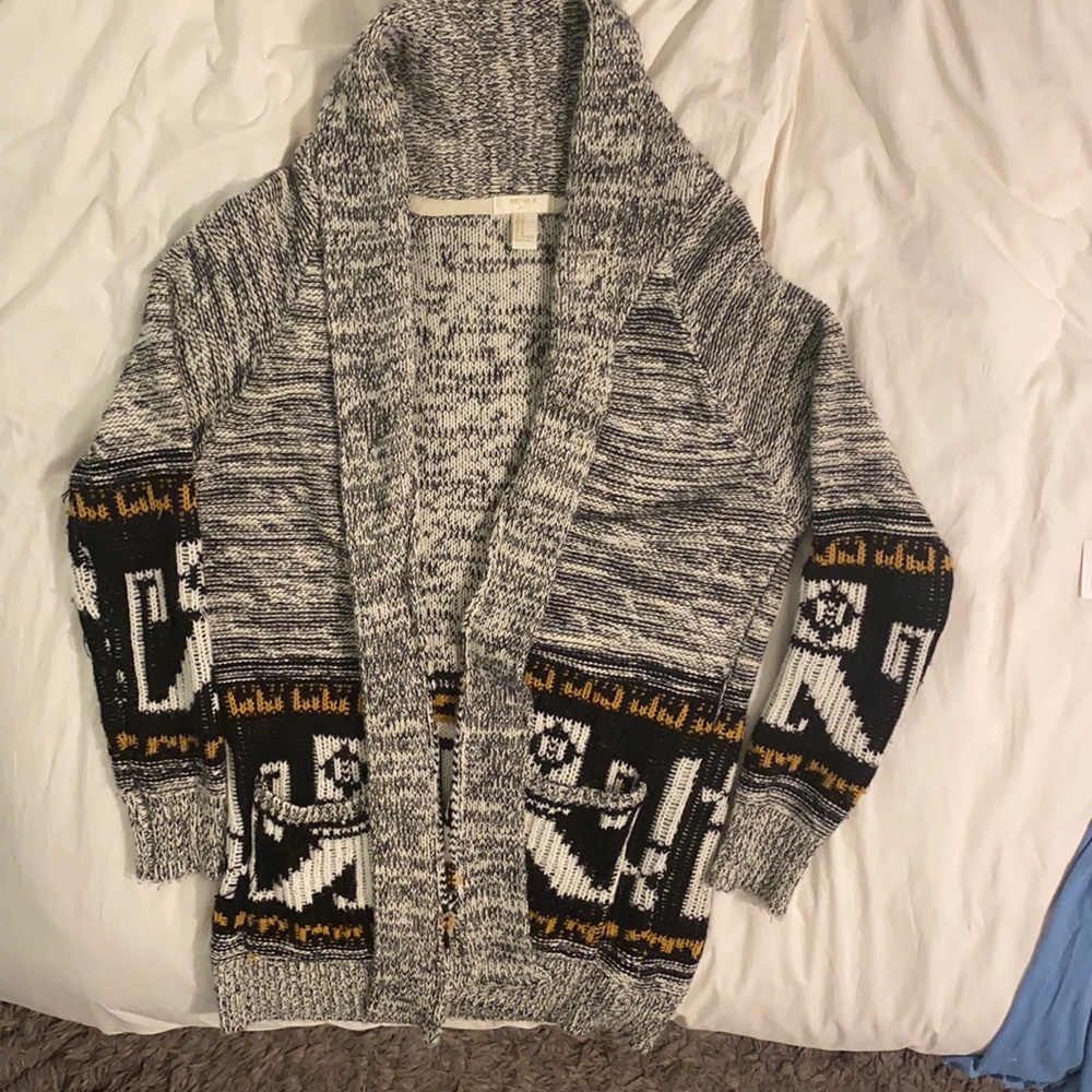 Forever 21 sweater